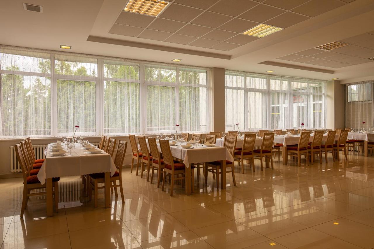 Hotel Preveza Spišská Nová Ves Extérieur photo