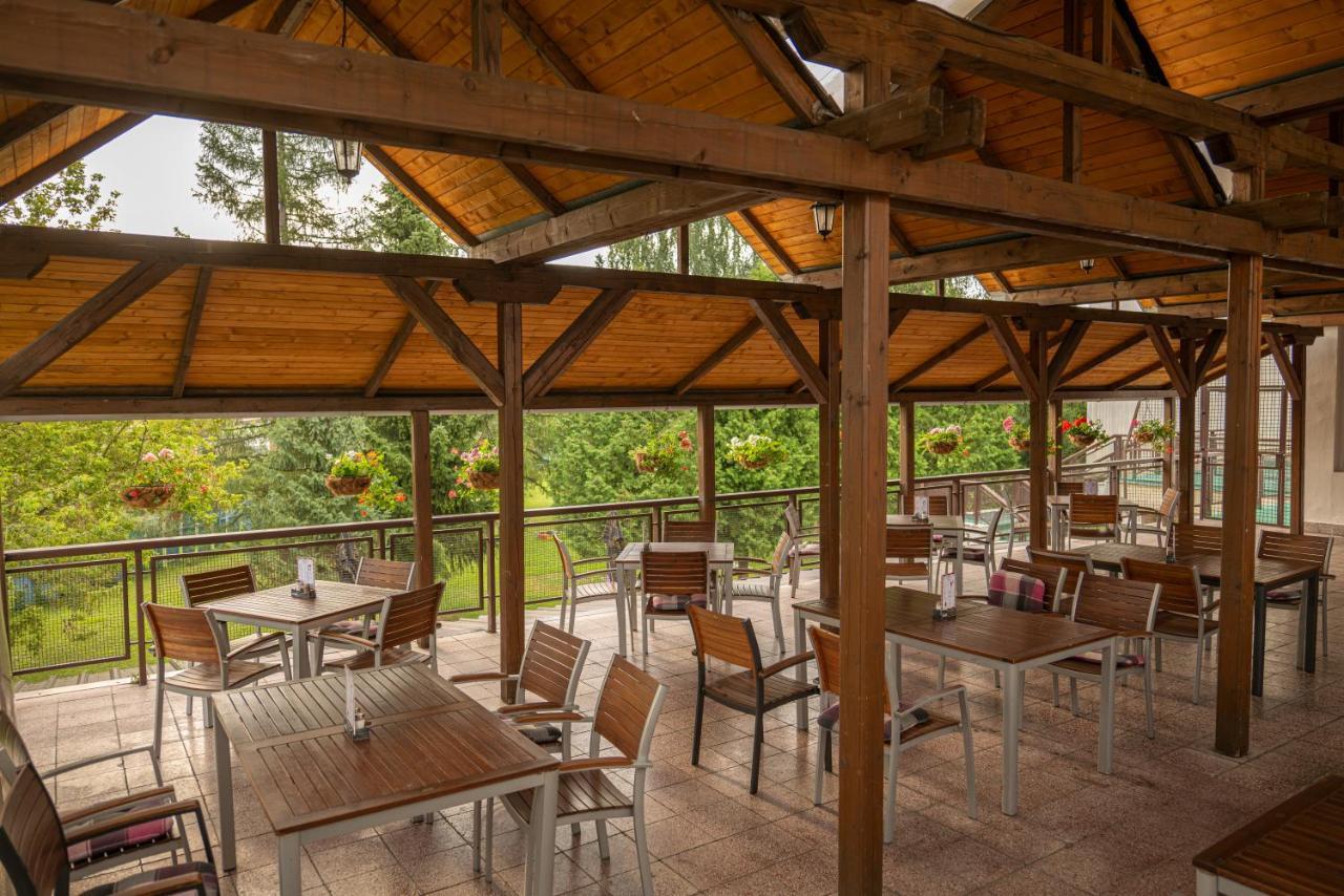 Hotel Preveza Spišská Nová Ves Extérieur photo