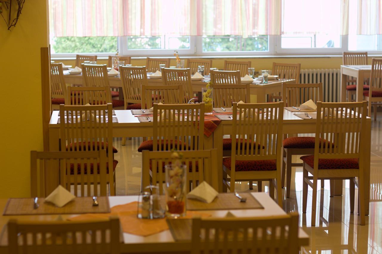 Hotel Preveza Spišská Nová Ves Extérieur photo