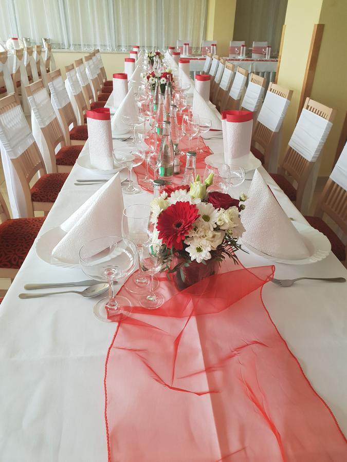 Hotel Preveza Spišská Nová Ves Extérieur photo